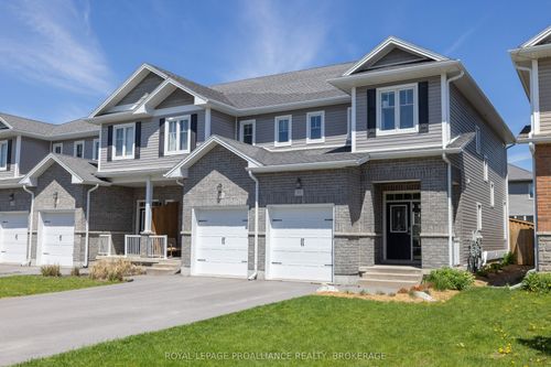 318 Janette St, Kingston, ON, K7P0K8 | Card Image