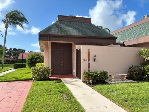 3325 Se La Prado Ct, Port St Lucie, FL, 34952-6111 | Card Image