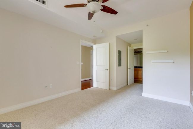 APT-217 - 8220 Crestwood Heights Dr, Condo with 2 bedrooms, 2 bathrooms and null parking in MCLEAN VA | Image 25