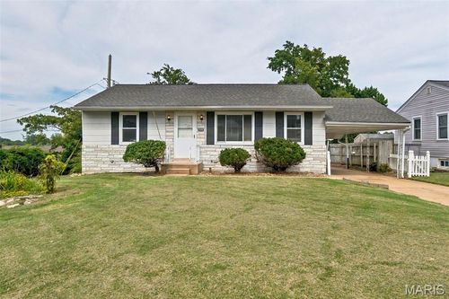 10408 Dandridge Drive, St Louis, MO, 63123 | Card Image