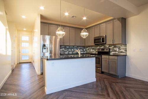 1270 E Curry Rd, Tempe, AZ, 85288-1864 | Card Image
