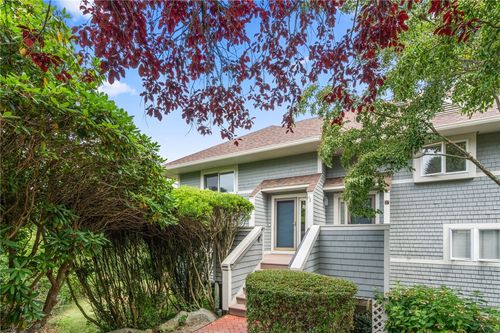 apt-28-157 Harrison Ave, Newport, RI, 02840-3767 | Card Image