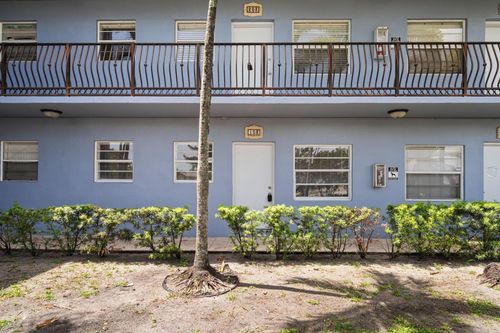 110 Se 2nd St, Hallandale Beach, FL, 33009 | Card Image