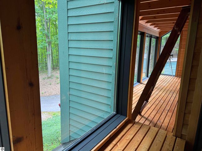 400 W Broadway, House other with 3 bedrooms, 2 bathrooms and null parking in Suttons Bay MI | Image 24