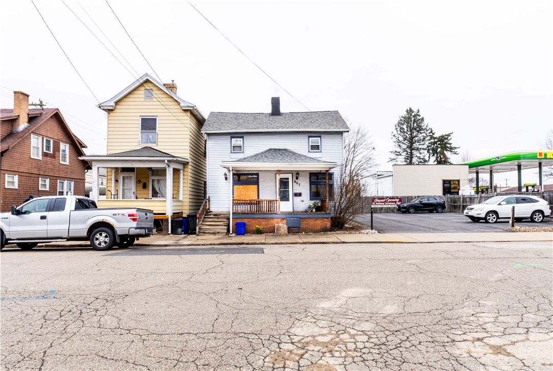 6th St, New Brighton, PA 15066