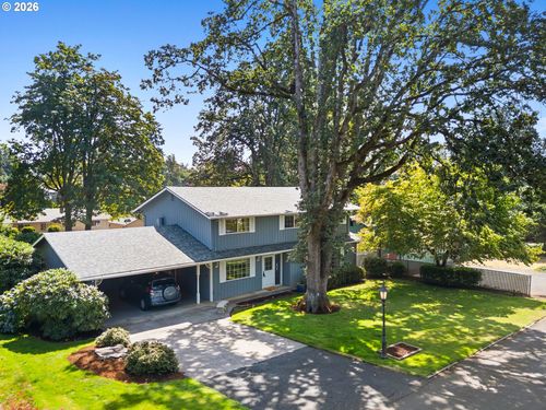 332 Vine St, Oregon City, OR, 97045-3247 | Card Image