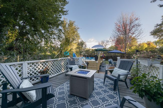 Large Back Deck | Image 35