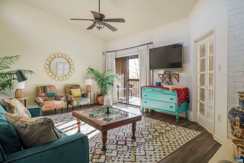 apt-10-134 Turtle Creek Rd, CHARLOTTESVILLE, VA, 22901-6776 | Card Image