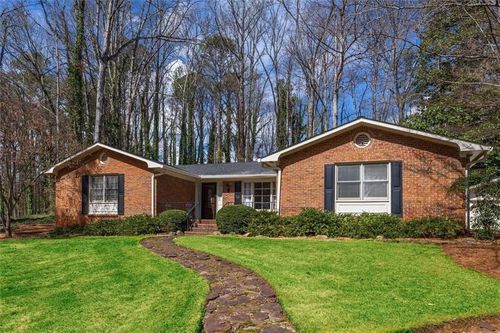5498 Smoke Rise Dr, Stone Mountain, GA, 30087-1531 | Card Image