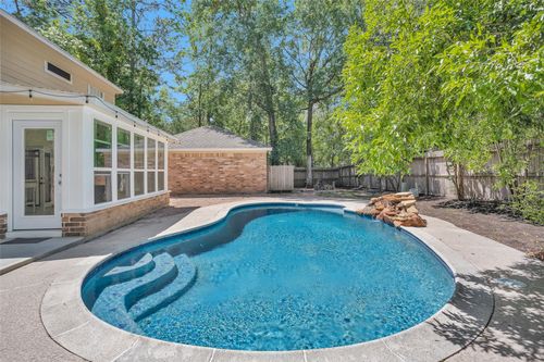 106 N Rushwing Cir, The Woodlands, TX, 77381-3268 | Card Image