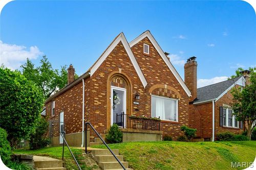 6633 Tholozan Ave, Saint Louis, MO, 63109-1231 | Card Image