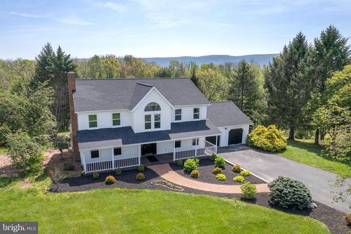 405 Spring Hollow Rd, Woodstock, VA, 22664-4023 | Card Image