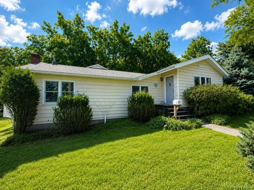 112 Glen St, Kingston, NY, 12401-6430 | Card Image
