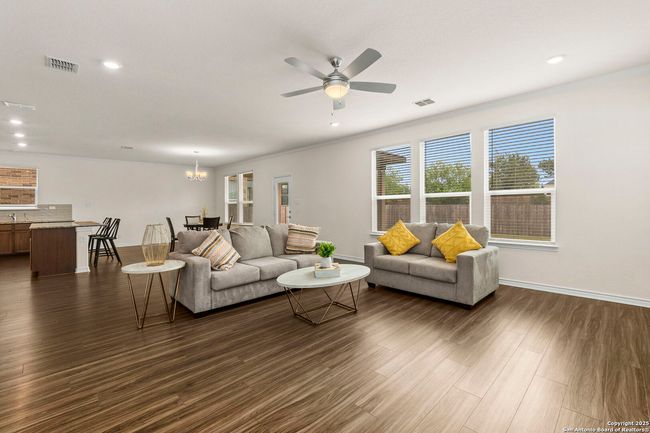 5722 Agave Spine, House other with 4 bedrooms, 3 bathrooms and null parking in San Antonio TX | Image 8