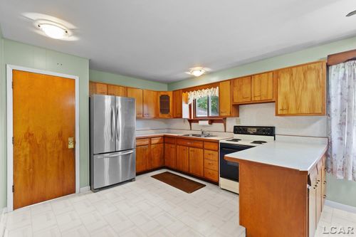 9497 Beecher Rd, Clayton, MI, 49235-9648 | Card Image