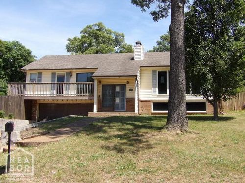 1400 Merrywood Dr, Jonesboro, AR, 72401-5105 | Card Image