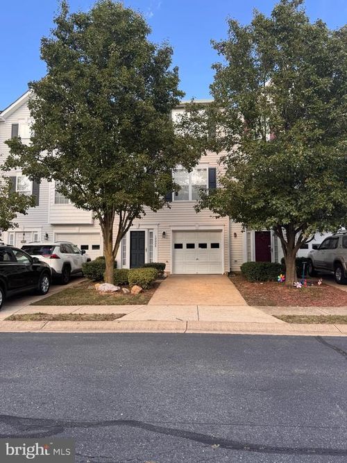 10008 Gander Ct, FREDERICKSBURG, VA, 22407-3705 | Card Image
