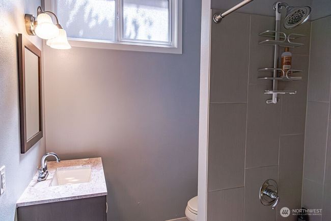 Full bathroom downstairs | Image 19