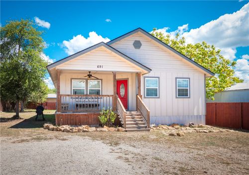 691 Tamarack Drive, Canyon Lake, TX, 78133 | Card Image