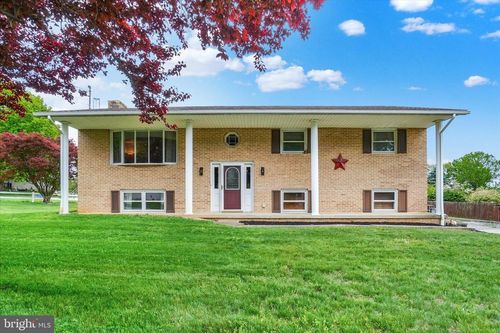 95 Vinton Dr, YORK, PA, 17402-8144 | Card Image