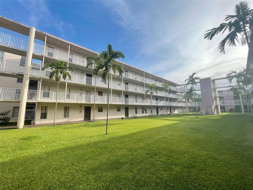 apt-e102-2800 Nw 56th Ave, Lauderhill, FL, 33313-8423 | Card Image