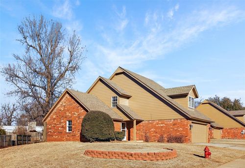 15 Coventry Ct, Edmond, OK, 73012-4510 | Card Image