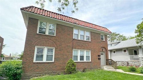 4232 Holly St, Kansas City, MO, 64111-4150 | Card Image