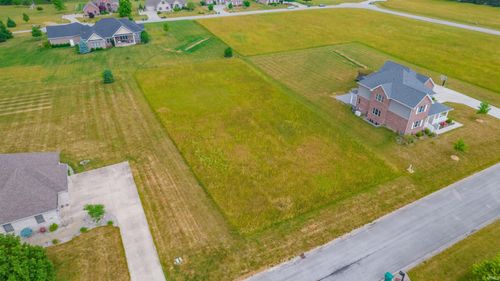 6076 Bluegrass Rd, Kokomo, IN, 46901-4684 | Card Image