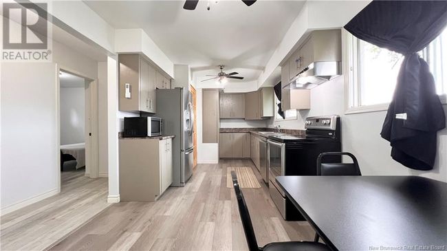 1235 Vanier Blvd, House other with 5 bedrooms, 2 bathrooms and null parking in Bathurst NB | Image 10