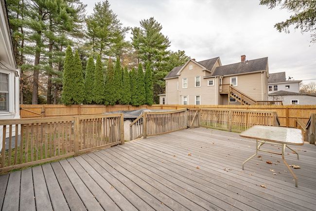 8 Wright St, House other with 4 bedrooms, 2 bathrooms and 2 parking in Easthampton MA | Image 34