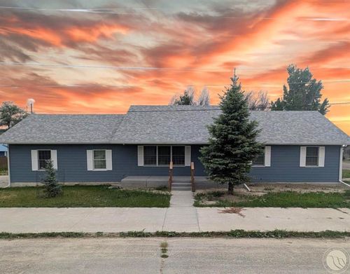 516 9th Ave W, Roundup, MT, 59072-1722 | Card Image