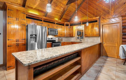 114 Quail Lake Dr W, Whitney, TX, 76692-7541 | Card Image