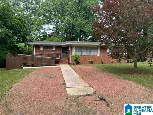 216 Mimosa Cir, HUEYTOWN, AL, 35023-2656 | Card Image
