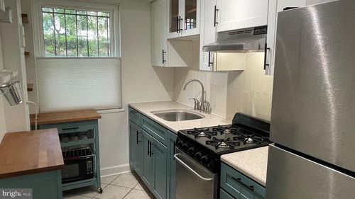 324-1801 Clydesdale Pl Nw, WASHINGTON, DC, 20009-6001 | Card Image