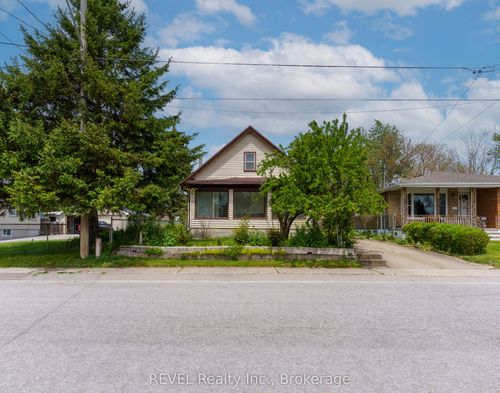 6401 Taylor Street, Niagara Falls, ON, L2G2E9 | Card Image