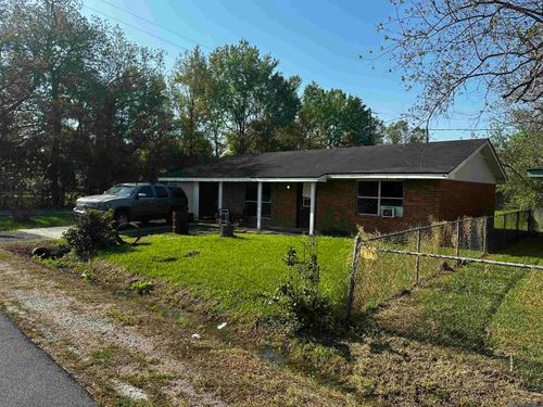 412 Willow St, Labadieville, LA, 70372-2054 | Card Image