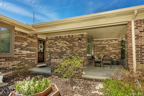44235 Westminister Way, Canton, MI, 48187-3167 | Card Image