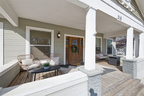 318 W Willingham St, Cleburne, TX, 76033-4821 | Card Image