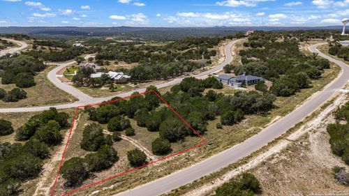 1750 Paradise Pkwy, Canyon Lake, TX, 78133-6488 | Card Image