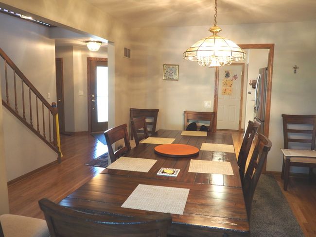 10666 Golf Rd, Townhouse with 3 bedrooms, 3 bathrooms and 2 parking in Orland Park IL | Image 6