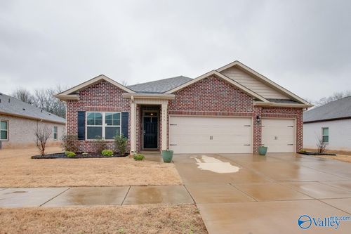 6553 Moon Crest Ln Nw, Huntsville, AL, 35806-3002 | Card Image