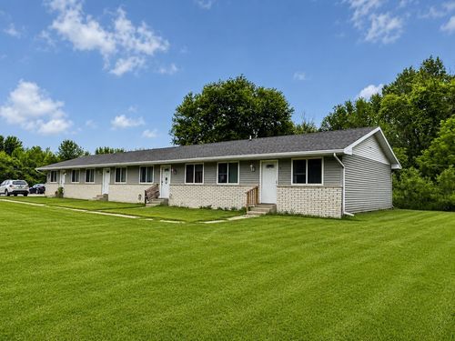 3467 S Summerton Rd, Mount Pleasant, MI, 48858-8954 | Card Image