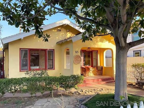 525 3rd St, Encinitas, CA, 92024-3511 | Card Image