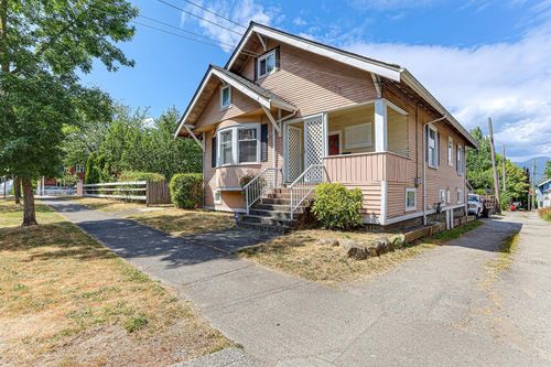 1925 Adanac St, Vancouver, BC, V5L2E5 | Card Image
