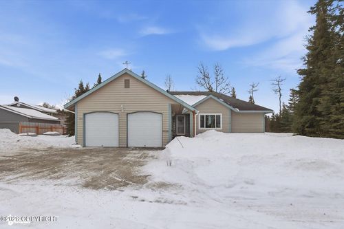 1525 Windward Dr, Kenai, AK, 99611-6606 | Card Image