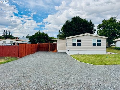 375 Baltimore St, Elgin, OR, 97827-9643 | Card Image