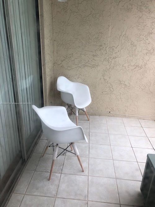 1008-2903 N Miami Beach Blvd, North Miami Beach, FL, 33162 | Card Image