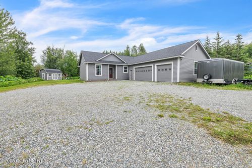 5305 N Caprice Dr, Palmer, AK, 99645-8150 | Card Image