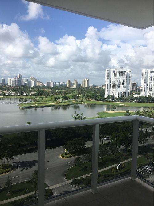 apt-1409-3675 N Country Club Dr, Aventura, FL, 33180-1707 | Card Image