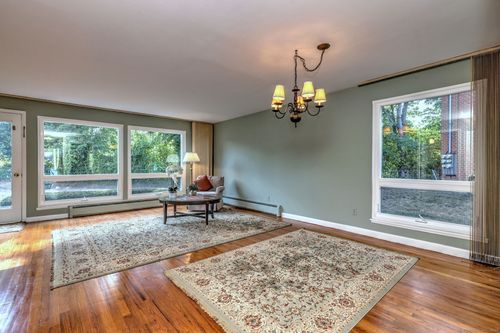 141 Centerbrook Rd, Hamden, CT, 06518-3401 | Card Image